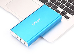 超大容量经典 忆捷移动电源T93备受青睐