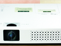 全能型出彩产品 雅图LX326液晶投影机