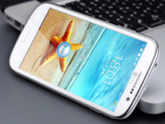 四核5寸自拍神机 ThL T3 899元促销潮