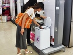 七成网友为洗内衣买第二台洗衣机
