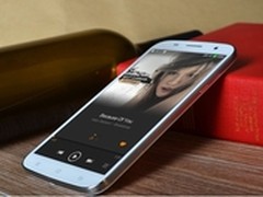 全球首款卓普大黑 6寸FHD极致影院手机