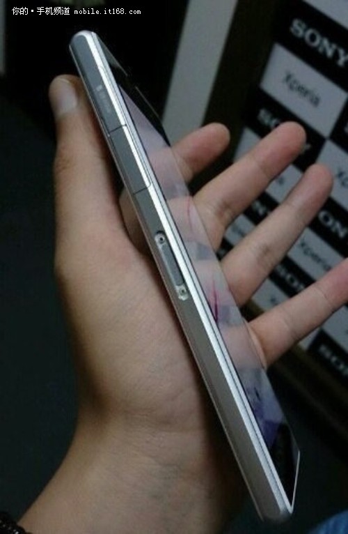 新局部图放出 索尼Xperia Z1诱人镜头