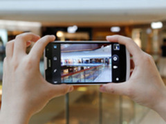 1300万拍摄神器 七喜Q7四核智能机999元