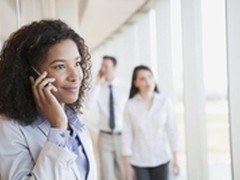 聚尚科技 低端手机的世界慈善之路