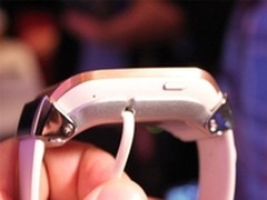 三星也出手表 智能手表Galaxy Gear试玩