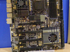 26个SATA 华擎展示Z87 Extreme 11/TB20
