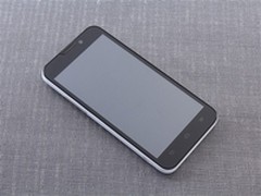 4.5英寸HD高清显示屏 中兴V967S售799元