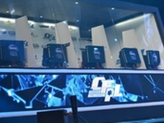 八雄争霸 神秘装备明基显示器抢尽风头