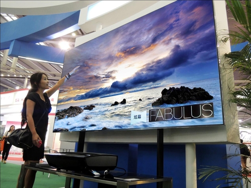 100英寸激光电视炫幕闪耀光博会