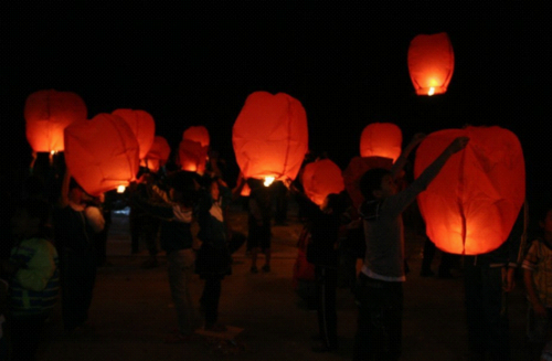 统帅爱心公益行走进江西 为儿童送祝福