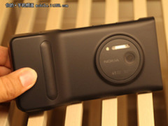 一万像素一元钱 诺基亚1020降至4099元