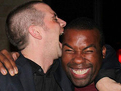 让ATM疯狂吐钱的黑客死了