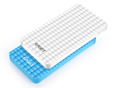 时尚独特造型 忆捷C5移动电源仅售99元