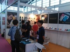 美能格新品移动电源亮相2013深圳礼品展