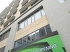 黄仁勋出席NVIDIA新办公室的乔迁典礼