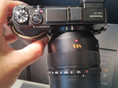 松下Leica 42.5mm f/1.2镜头实物曝光