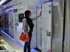 网络大V育儿 新家长聚焦冰箱“宝宝区”