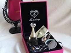 美图手机1S包装曝光 传将可选罩杯丰胸