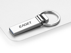 小伙伴人手一 把  忆捷刀锋U盘系列U90