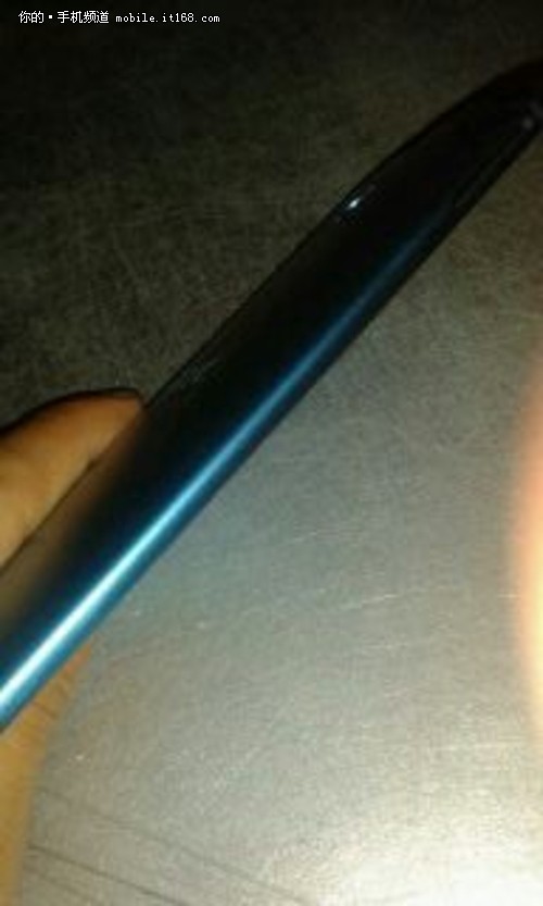 或配双镜头 全金属HTC M8外壳曝光