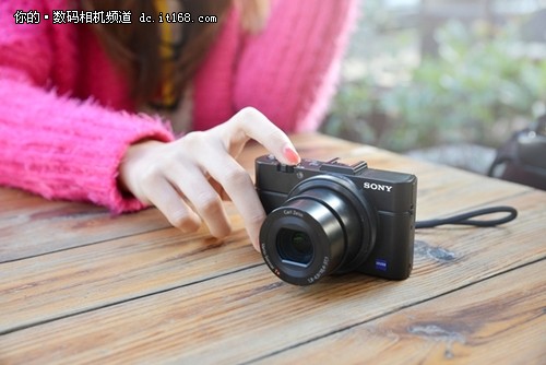 黑卡进行时 索尼RX100II记录清新友情