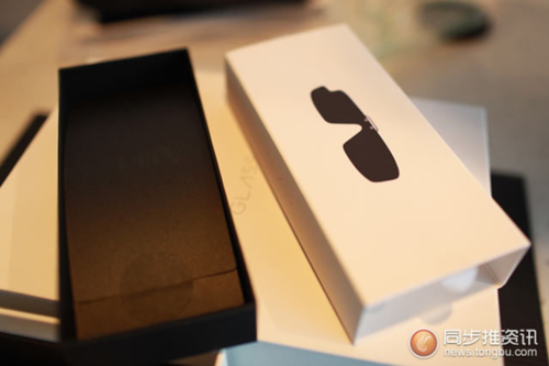 Google Glass 型到不需要朋友！