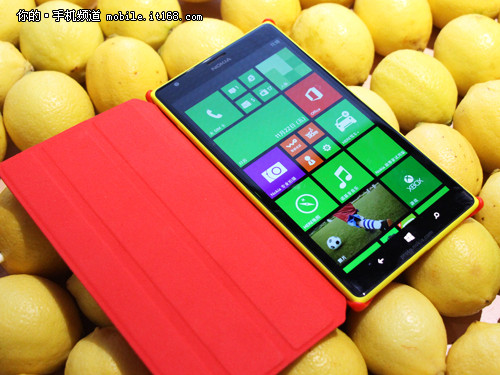 售价4999元 诺基亚LUMIA1520发布