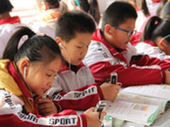 中小学教材配套外研通点读笔意外热销