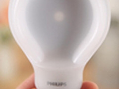 更轻更节能 飞利浦发布新扁平型LED灯泡