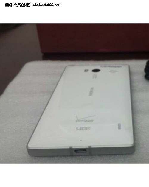 20日发售 诺基亚929白色真机泄露-IT168 手机