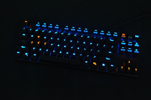 背光键盘 机械键盘_彩色背光机械键盘_背光键盘是机械键盘吗