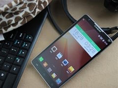 高清巨屏四核3G手机 酷派 8750售1399元