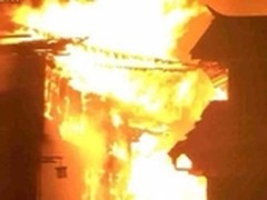 香格里拉大火引深思 快拍铭刻最美画面