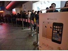 上海移动17日零点正式开售iPhone手机