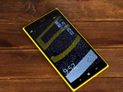 全新1080P大屏 Windows Phone8社交体验