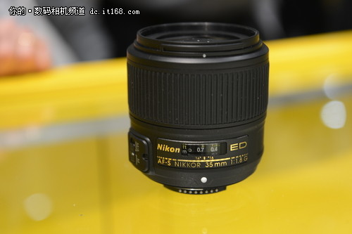 人文经典镜头 尼康发布35mm F1.8G