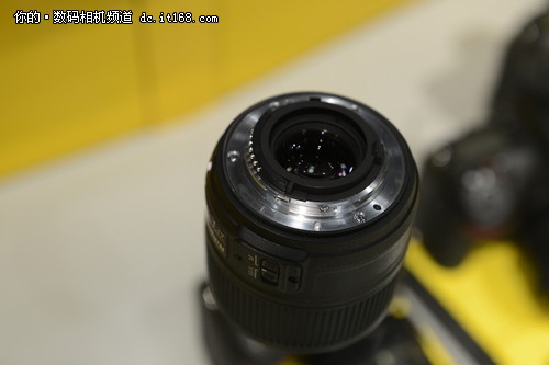 人文经典镜头 尼康发布35mm F1.8G