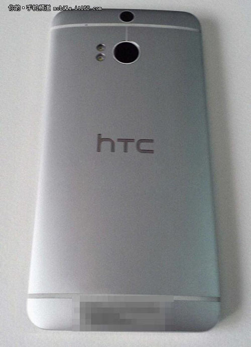 HTC M8背面清晰照曝光 依然金属质感