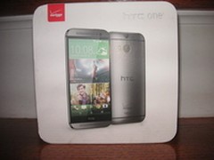 前置500万 HTC M8零售盒装照曝光