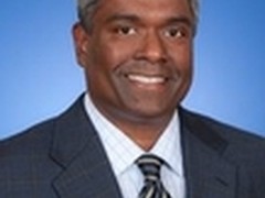 产品运营执行副总裁George Kurian 　　