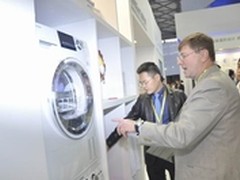 80后美术老师：阳台不晾衣服做花圃