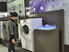 皮肤敏感的宝宝要慎用洗衣机洗衣服