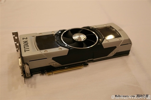 很厚一块砖 3000美元GTX Titan Z实卡赏