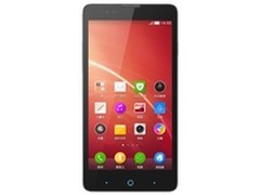 四核双卡时尚手机 中兴红牛V5售价950元