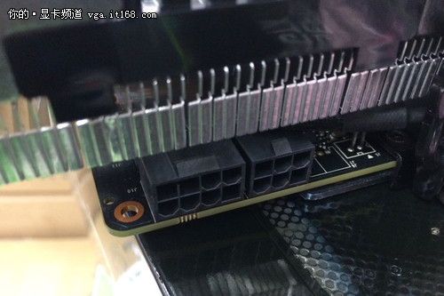 助威Titan Z 映众GTX780Ti冰龙绝杀4799