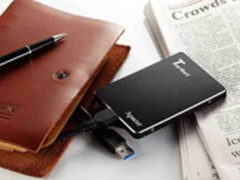 轻装时尚!宇瞻推出首款随身固态硬盘