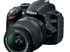 入门单反价格战 尼康D3200新套机2499元