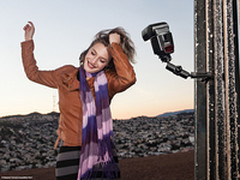 肯高、JOBY联合推出钳式热靴固定架