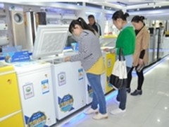 市民买冷柜应对休渔期 海尔销售增56%