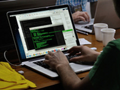 世界上的程序语言那么丰富，还不够吗？